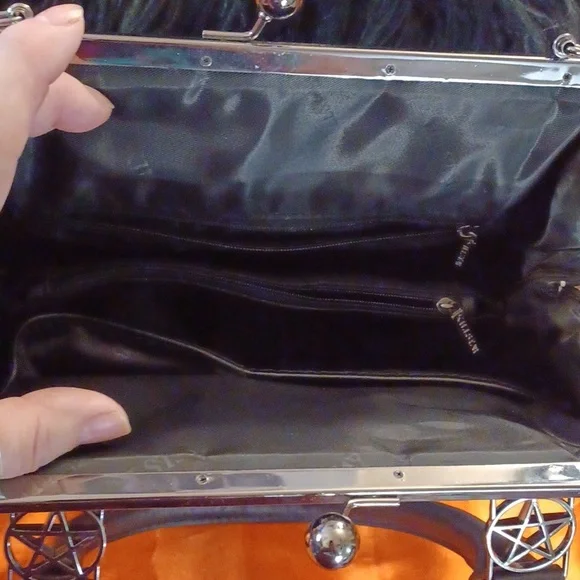 KILLSTAR OCCULT GRAPHIC PENTAGRAM HANDEL HARDWARE KISSLOCK CROSSBODY/SHOULDER - Picture 10 of 16